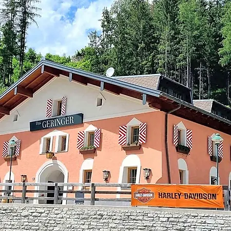 Geringer Szálloda 2*